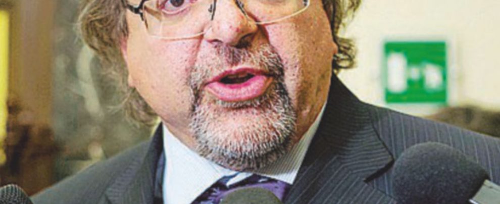 Il senatore M. Giarrusso - LaPresse “Un’impresa in odore di mafia al porto di Viareggio”