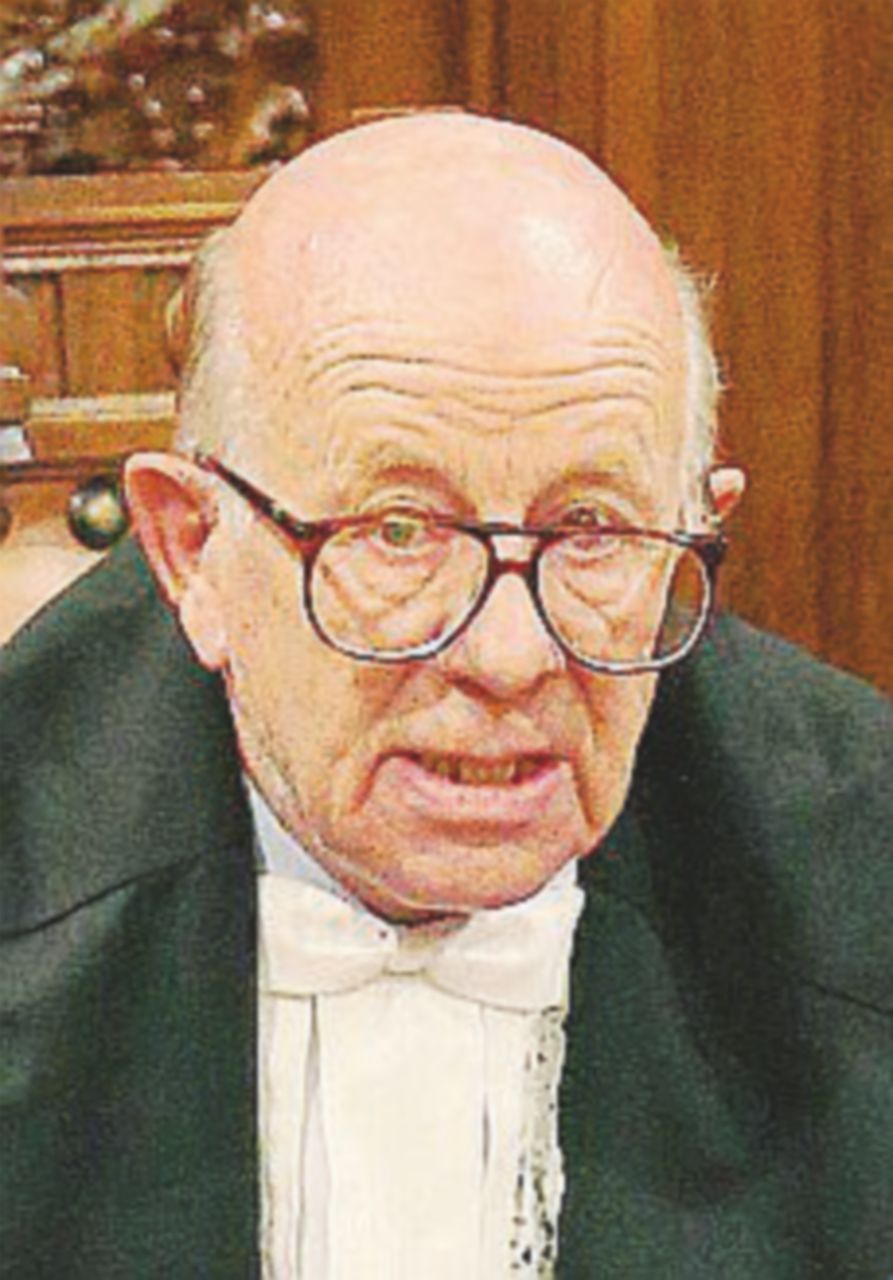 Il giudice Esposito si dimette in polemica dall’ass. Caponnetto