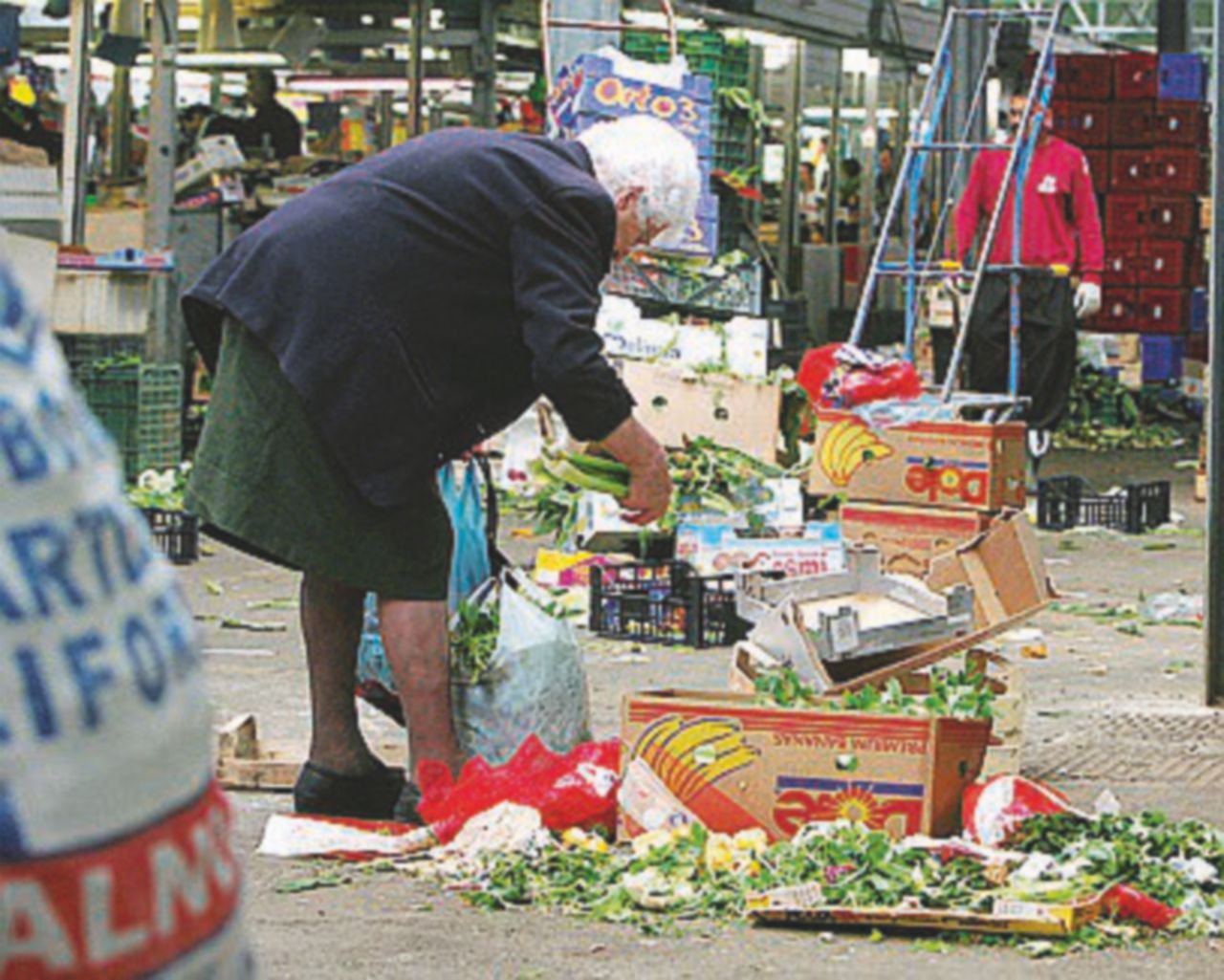 Povertà record: più colpiti i giovani. Il governo si occupa di  uno su tre