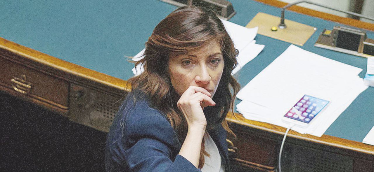 Copertina di Troppi “non ricordo”. Ora la deputata Pd rischia l’incriminazione