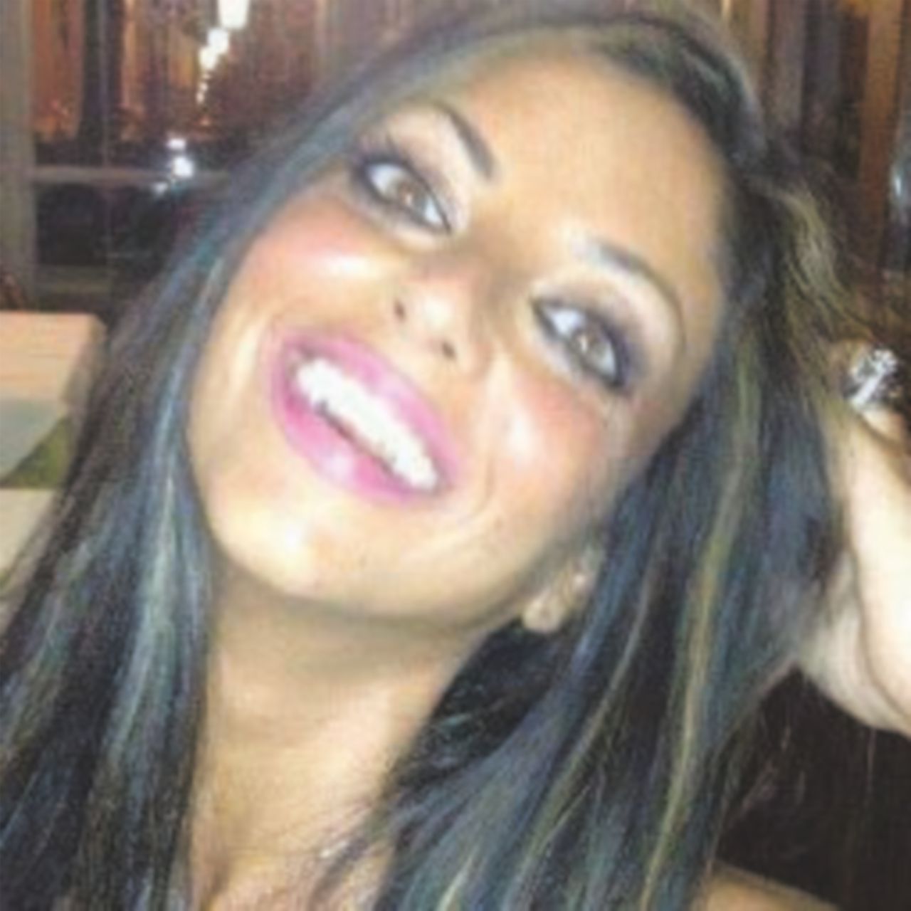 Tiziana: ancora online i video hard, a un mese dal suicidio
