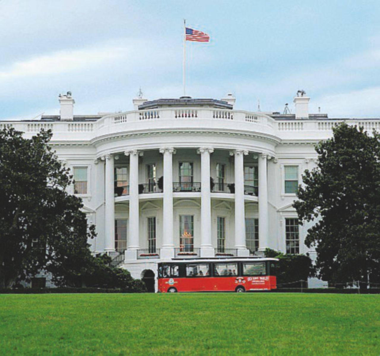 Sbianchettatori di cv per fare colpo sul nuovo presidente