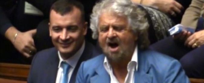 Copertina di Stipendi, Rosato (Pd) attacca Grillo, che lo sfotte: “Ti voglio bene”. E Di Maio prova a placare i suoi