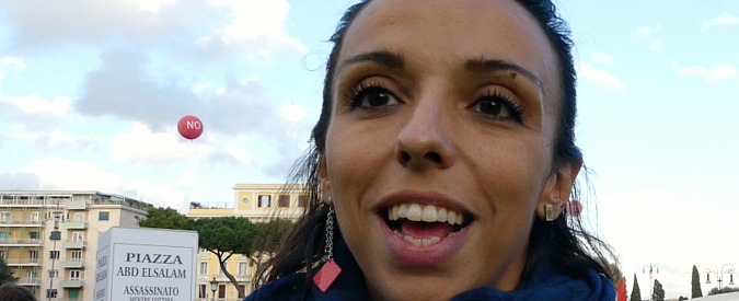 Copertina di “Assunta e licenziata ogni giorno da sette anni”. Irene, precaria della scuola a Roma: “Mi sveglio e aspetto che mi chiamino”