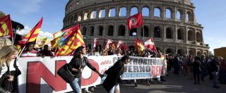 Copertina di #NoRenziDay, corteo a Roma contro riforma e governo. Storie di “lavoro sotto ricatto”, ecco quelle raccolte in piazza