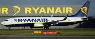 Copertina di Ryanair riconosce i sindacati dei piloti: “Non vogliamo disservizi sotto Natale”
