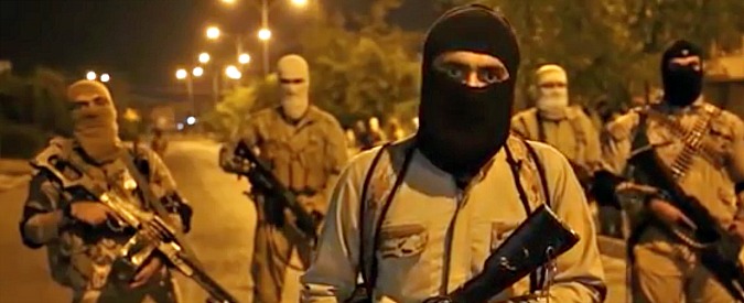 Copertina di Isis, video per mostrare il dispiegamento di forze a Mosul: “Pronti a respingere l’attacco”