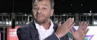 Copertina di 80 euro, Fassina (Si): “Più che Checco Zalone la manovra di Renzi ricorda Achille Lauro”