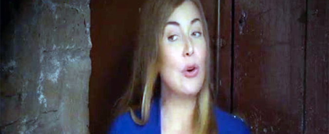 Copertina di Tg Porco: Sabina Guzzanti diventa la Boschi collegata dal “purgatorio dei rottamati”