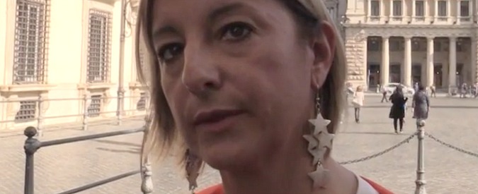 Copertina di Dimezzamento stipendi, Lombardi (M5S): “Il Pd voti e non rinvii la decisione”