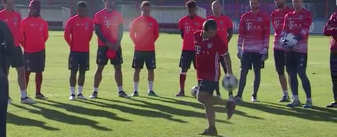 Copertina di Che fenomeno! L’assistente di Ancelotti scova un mago del pallone e lo porta in campo