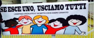 Copertina di Insegnanti di sostegno, ‘il nostro compagno è senza? Ce ne andiamo’: la protesta di 600 studenti e genitori a Roma