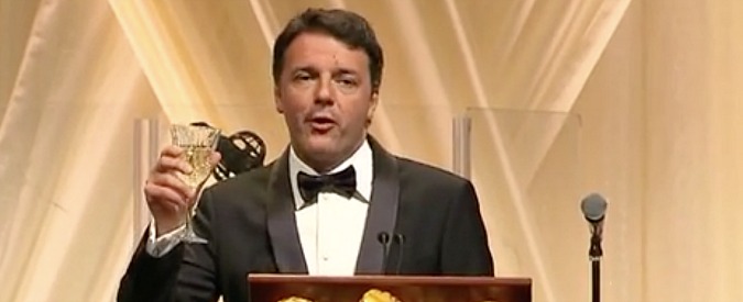 Copertina di Renzi brinda alla Casa bianca: “Michelle, i tuoi discorsi meglio dei tuoi pomodori”
