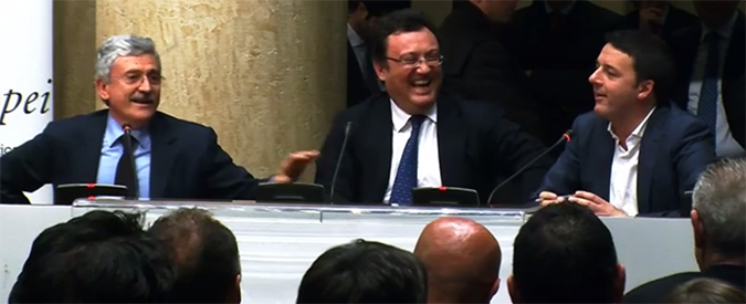 Copertina di Carissimi nemici uniti per l’Europa, riscoppia l’amore tra Renzi e D’Alema