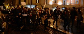 Copertina di Sciopero generale, street parade a Roma-San Lorenzo. “Nelle vie della movida denunciamo la precarietà”