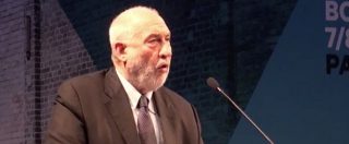 Copertina di Salari, Stiglitz: “Da 40 anni cresce solo la produttività”. Prodi: “Della disuguaglianza non frega a nessuno”