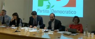 Copertina di Direzione Pd, sì a relazione di Renzi. Orfini: “Unanimità”. Ma la minoranza non è in aula