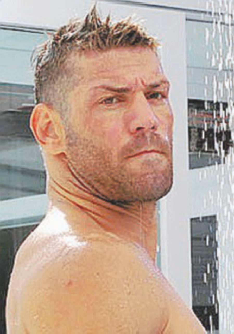 Russo squalificato dopo le parole omofobe e sessiste