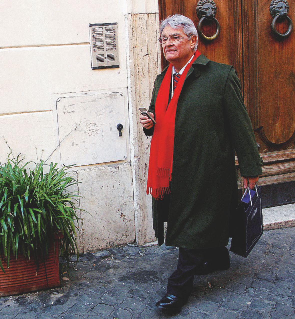 Copertina di “Mannino si rivolse al Ros solo perché aveva paura”