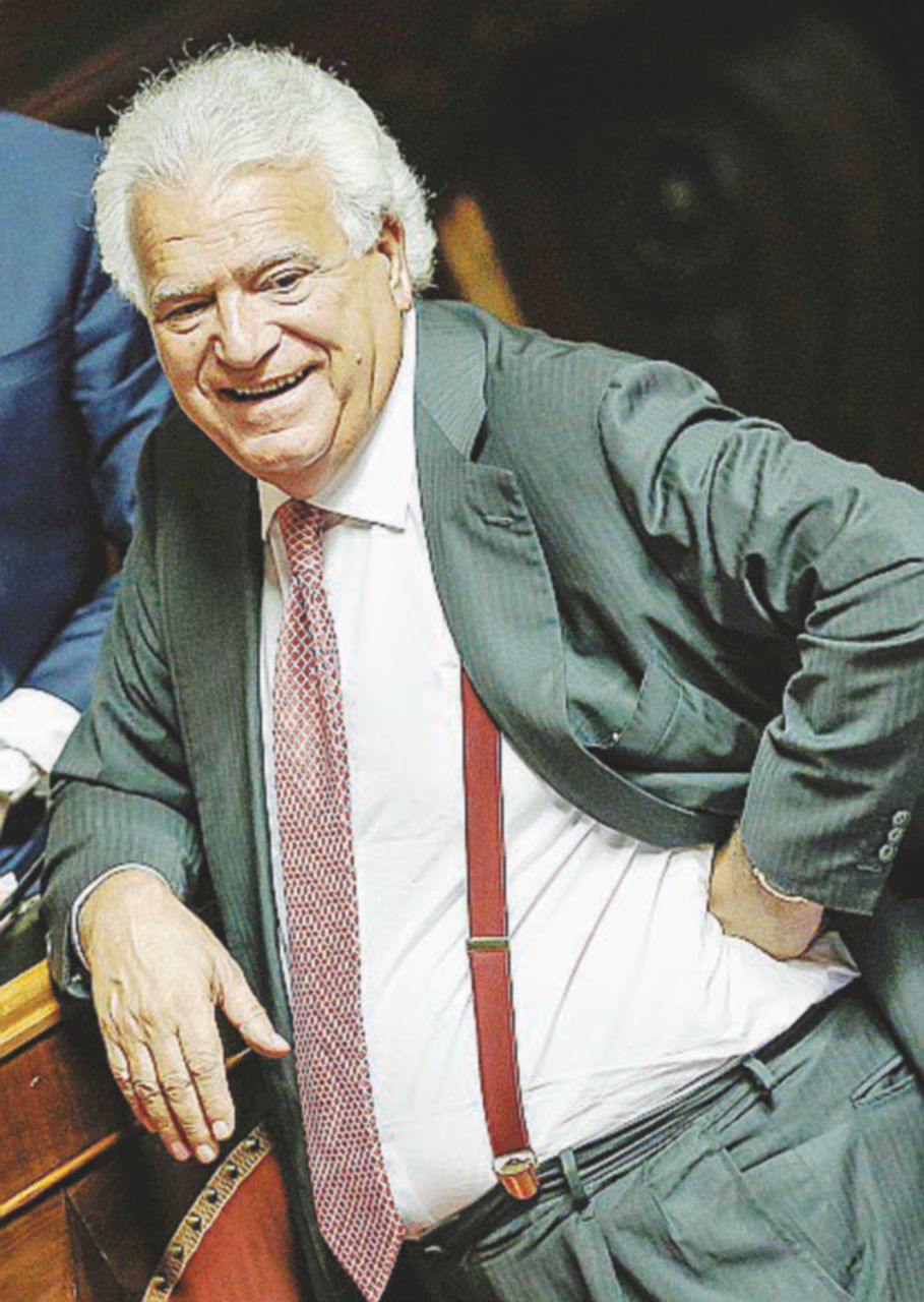 Con il Pd - Denis Verdini è stato uno dei primi ad aver cambiato casacca: lasciata Forza Italia, ha fondato Ala - LaPresse/Ansa Il Parlamento dei trasformisti. Il 27% ha cambiato casacca