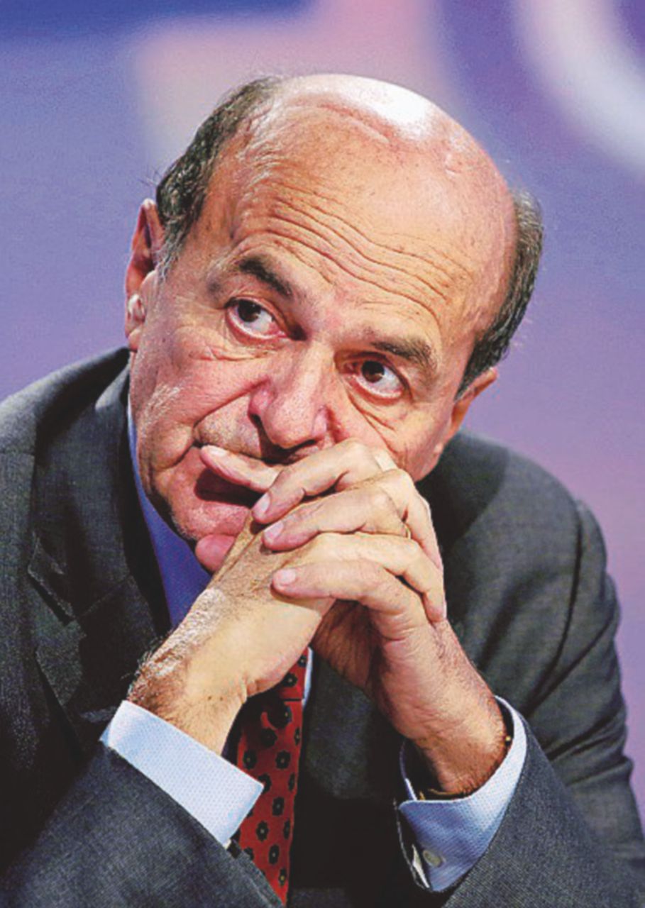 Pier Luigi Bersani - LaPresse Bersani e la resistenza al Renzi “pigliatutto”