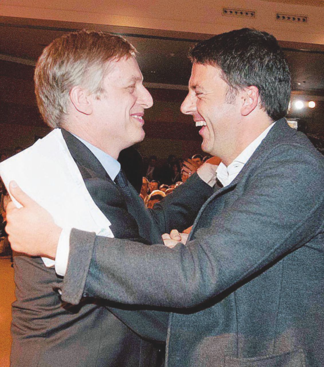 Nuova intesa - Gianni Cuperlo e Matteo Renzi: un tempo nemici, oggi alleati nella battaglia referendaria - LaPresse Cuperlo dice Sì, la minoranza dem si spacca. E adesso rischia pure B.