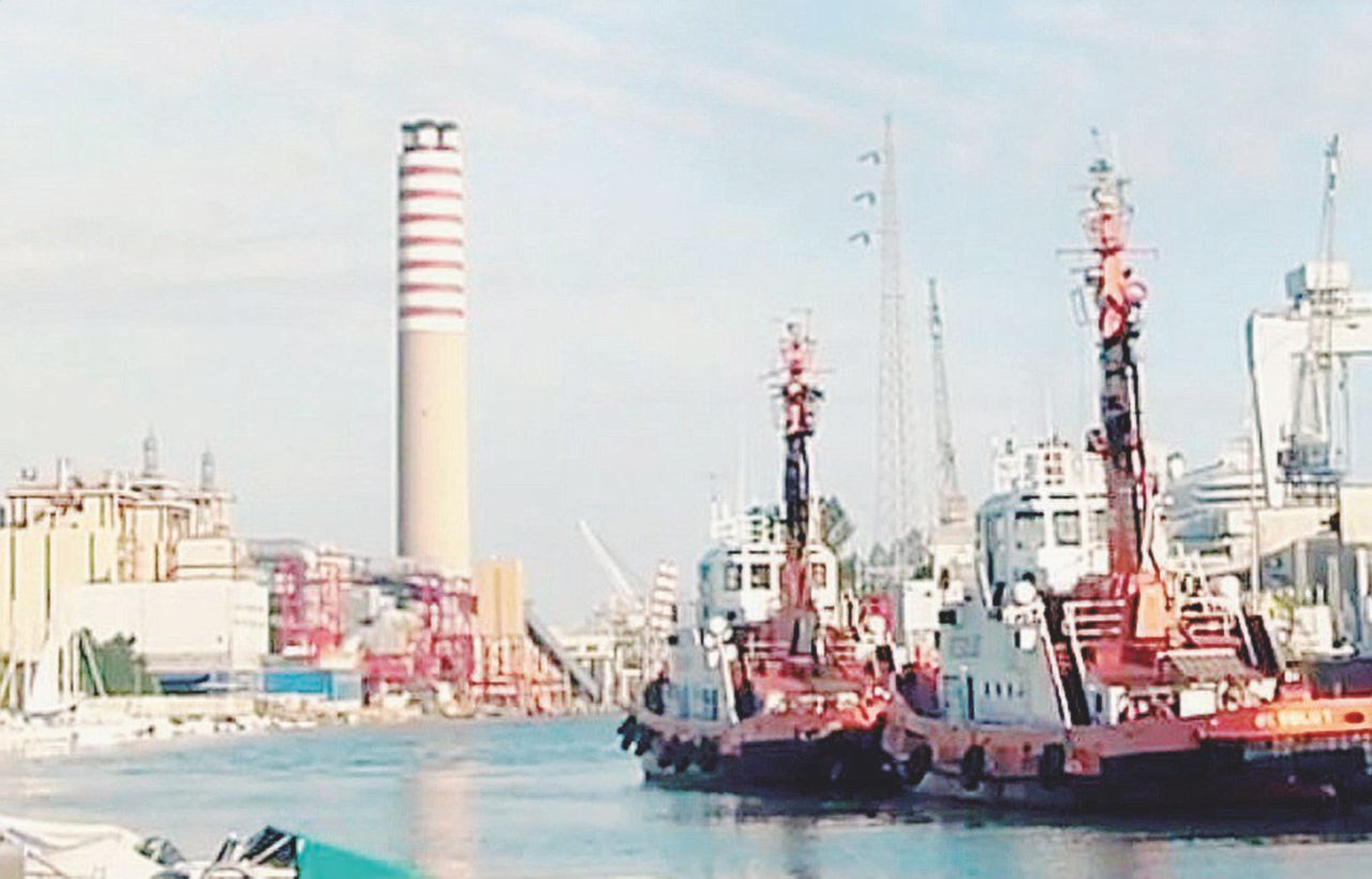 Oltre ai dipendenti, ogni commessa a Monfalcone dà lavoro fino ad altre 5 mila persone - Ansa Monfalcone, la disfatta dem: sconfitti dalla stessa leghista che li sfidò 5 anni fa