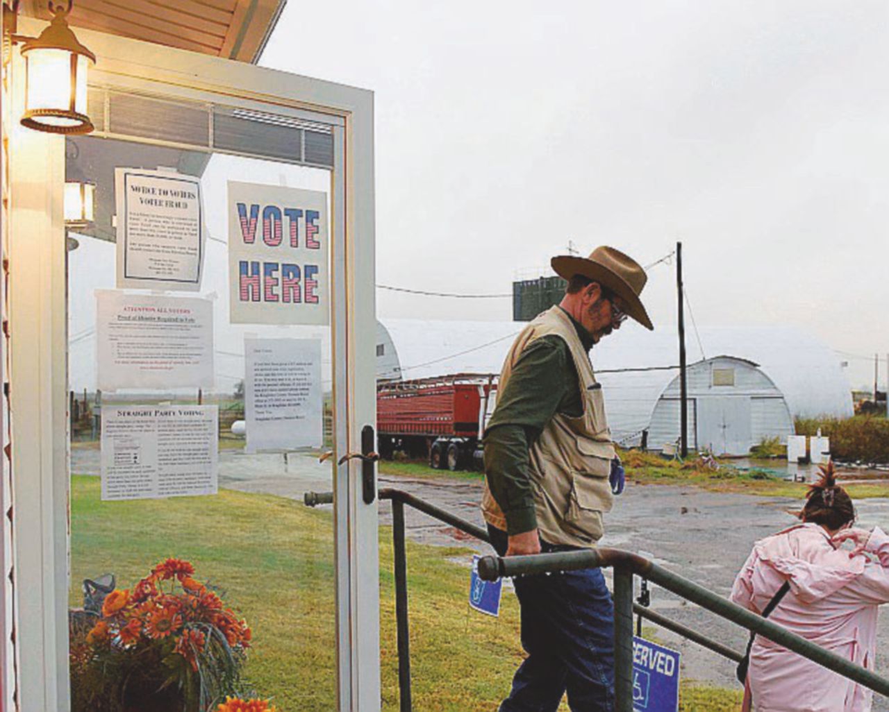 Dove si elegge il presidente - Un seggio dell’Ohio, Stato-granaio del Midwest Arcipelago Donald, un voto per cacciare via le paure