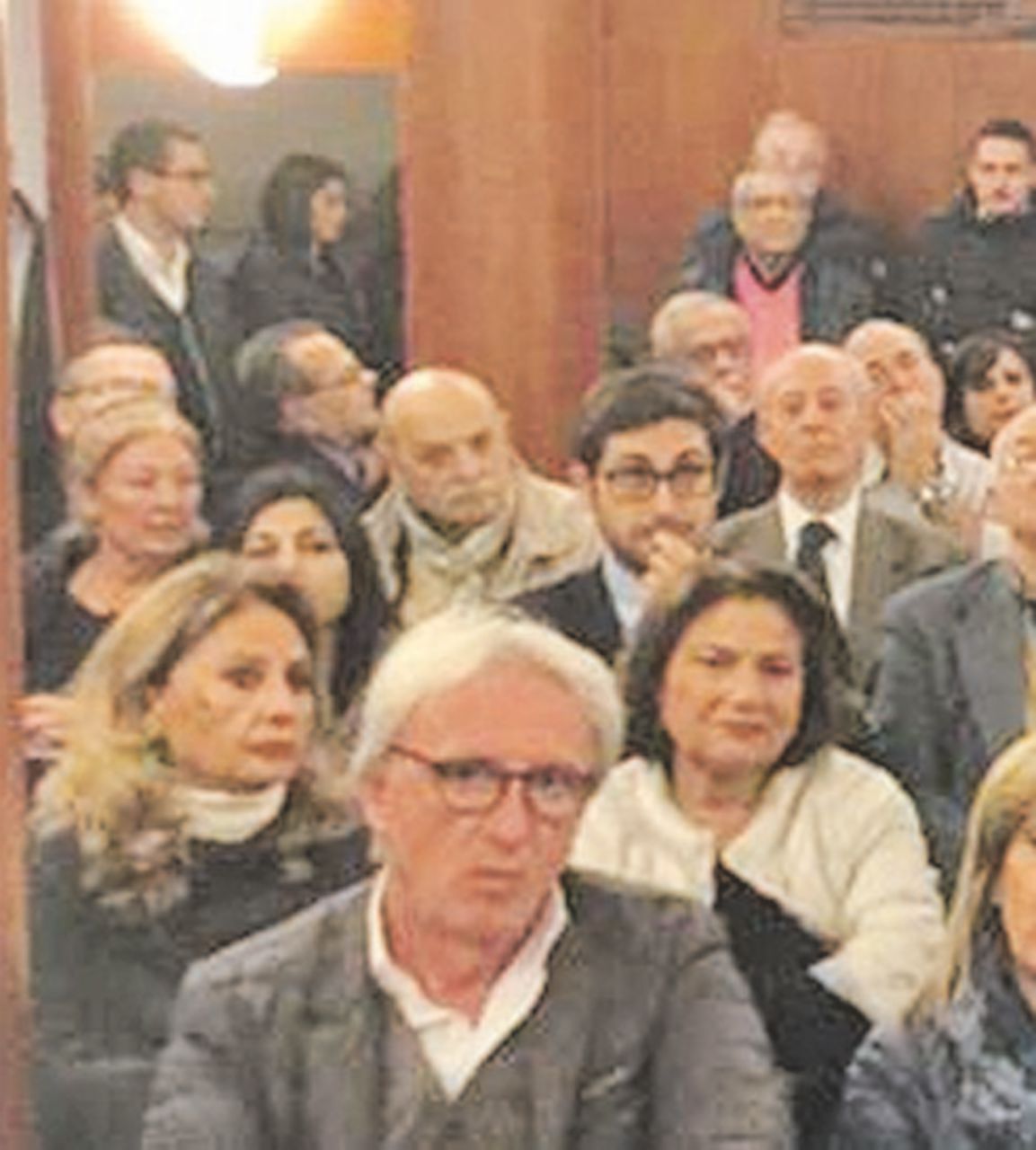 In platea, Massimo Abbatangelo E al convegno pro-riforma arriva l’ex missino processato per strage