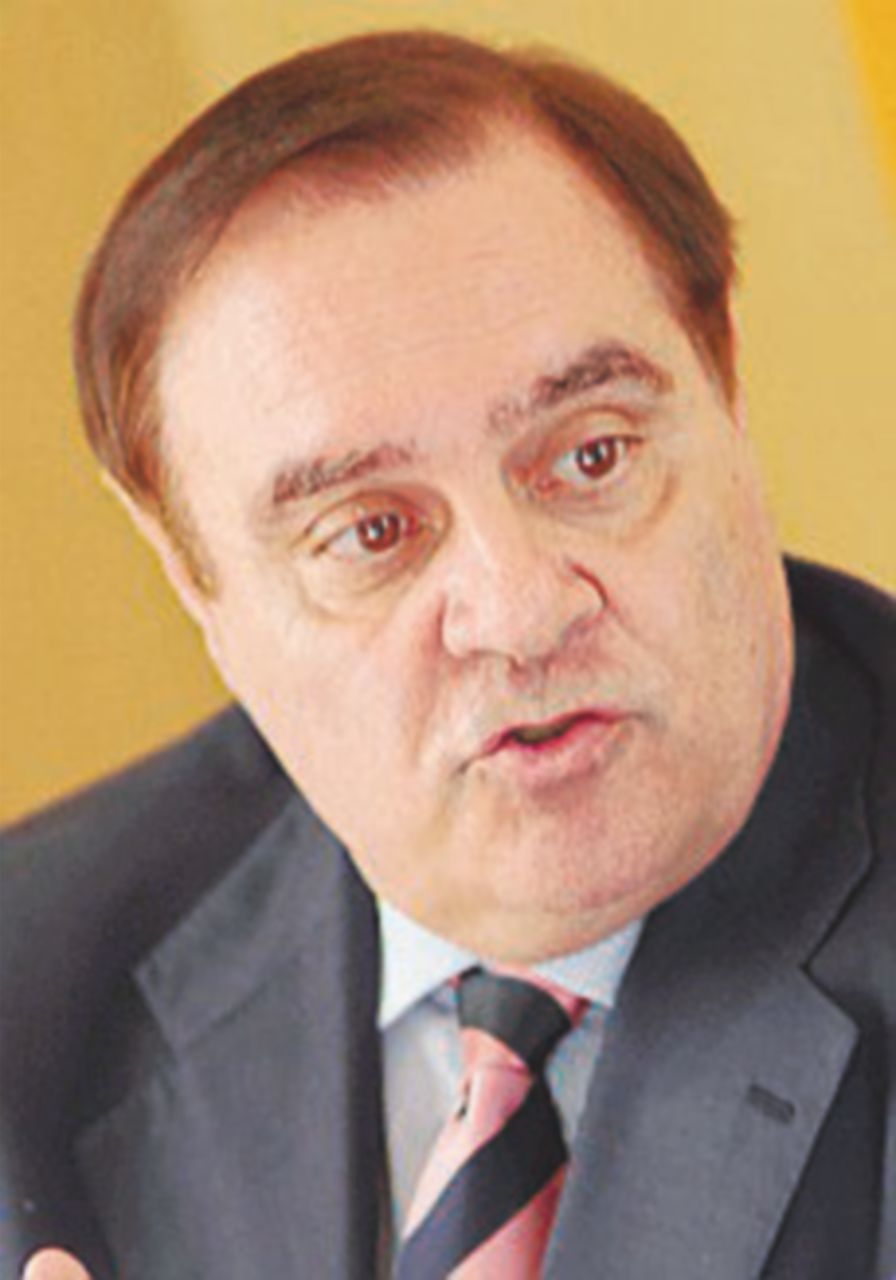 Mastella ammette: “Benevento sull’orlo del dissesto” Mastella ammette: “Benevento sull’orlo del dissesto”