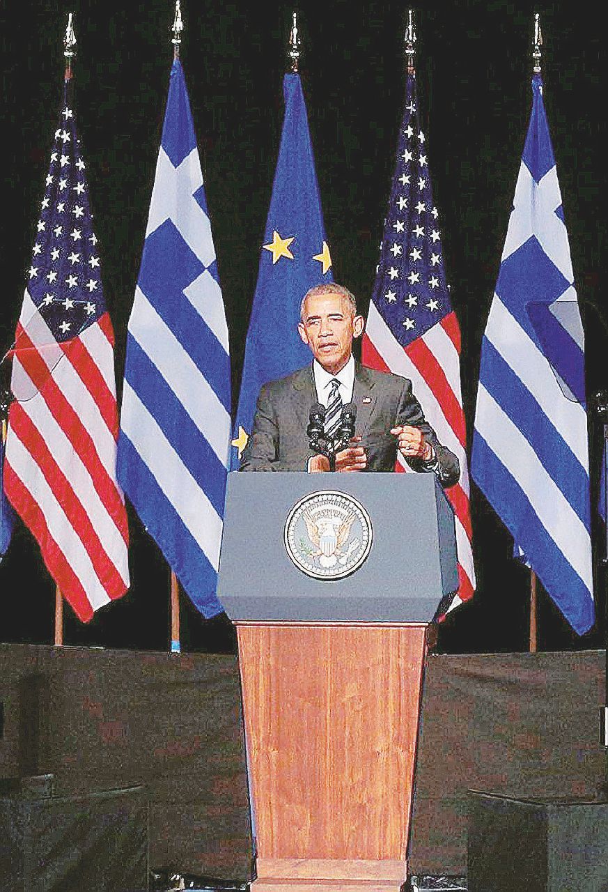 “Yassas” “Ciao”, è stato il saluto colloquiale di Obama dal palco di Atene - Ansa Obama rockstar ad Atene canta solo le sue lodi