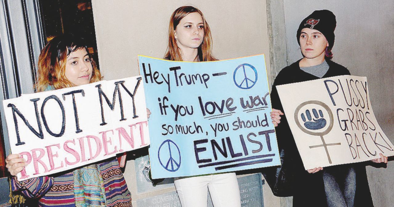 Studenti che contestano l’elezione di Donald Trump Salviamo gli studenti dalla sindrome Donald
