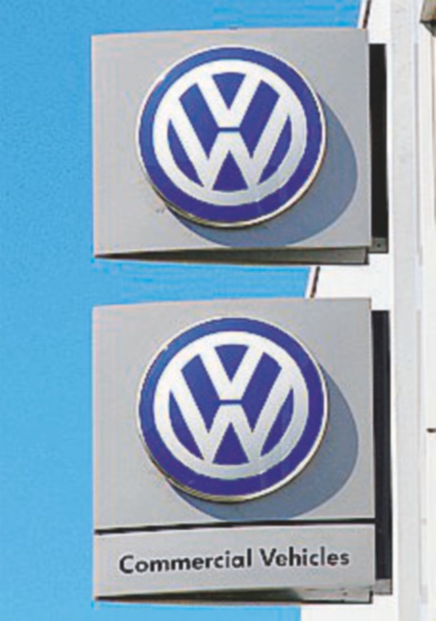 Volkswagen, maxi taglio di personale: 30 mila nel mondo Volkswagen, maxi taglio di personale: 30 mila nel mondo
