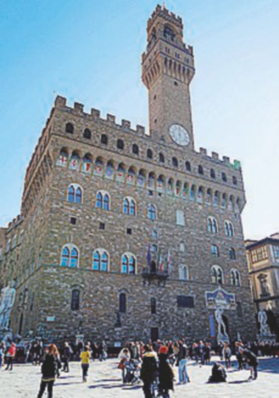 Piazza Signoria è del Sì. Nardella: “Abbiamo rispettato la legge” Piazza Signoria è del Sì. Nardella: “Abbiamo rispettato la legge”