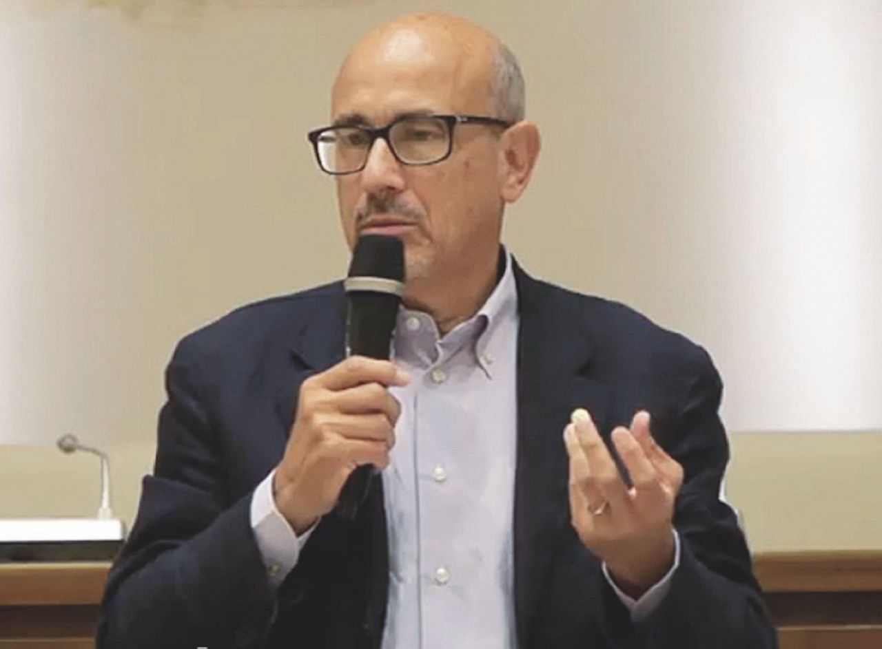 Carlo Fusaro, 66 anni, è ordinario di Diritto pubblico comparato - Ansa Fusaro, il “professorone” anti-Casta con il vitalizio