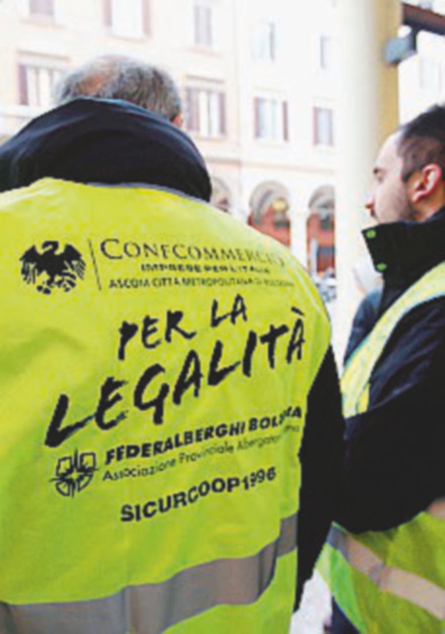 “Un imprenditore su 10 nel 2016 è stato vittima di estorsione” “Un imprenditore su 10 nel 2016 è stato vittima di estorsione”