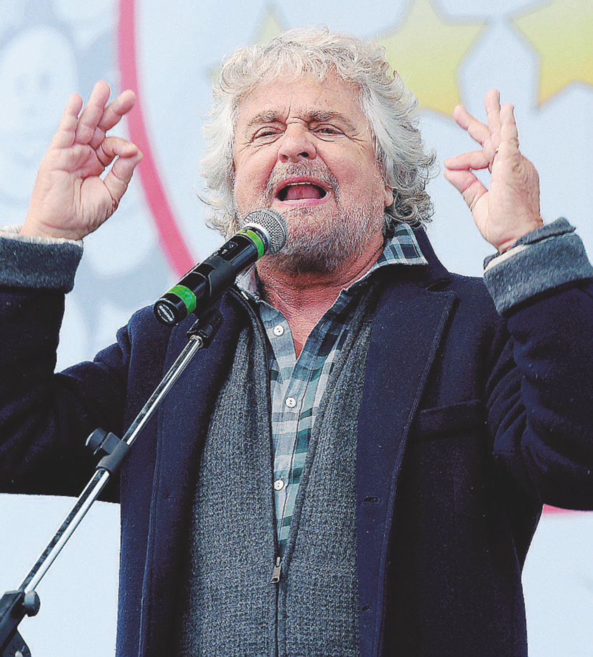 Il capo politico del M5s Beppe Grillo Firme false, Grillo avverte: “Via chi ha sbagliato”