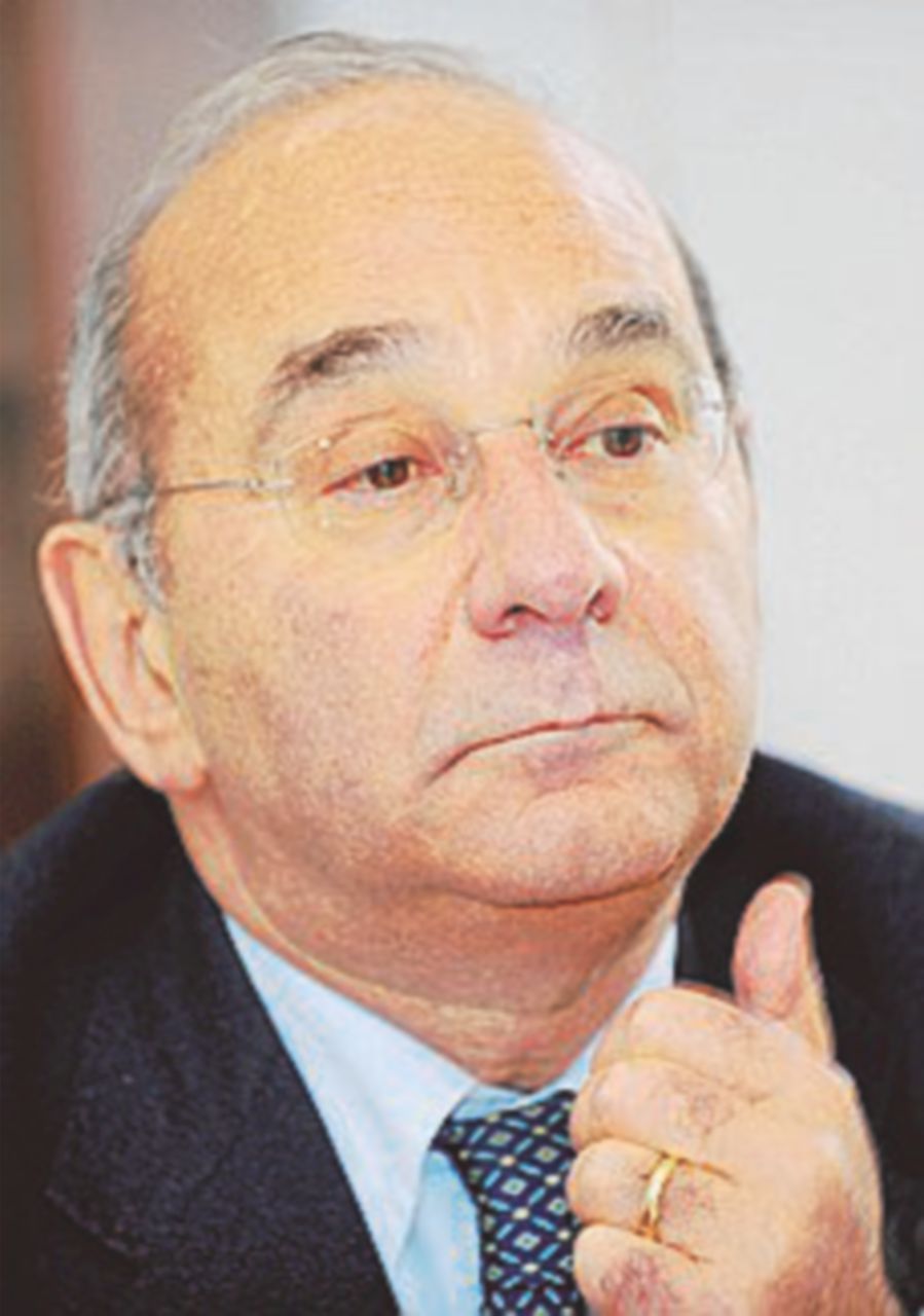 Due no all’arresto dell’on. Calabrò (Ncd), indagato per falso Due no all’arresto dell’on. Calabrò (Ncd), indagato per falso