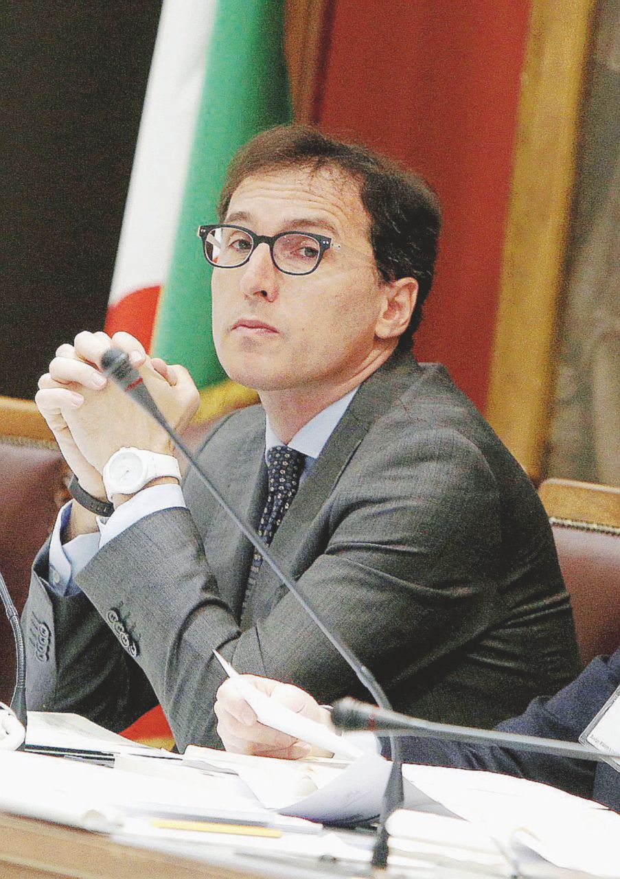 - Il presidente della commissione Bilancio, Francesco Boccia (Pd) - Ansa “Giocano col fuoco: Renzi deve dire che interverrà lo Stato”