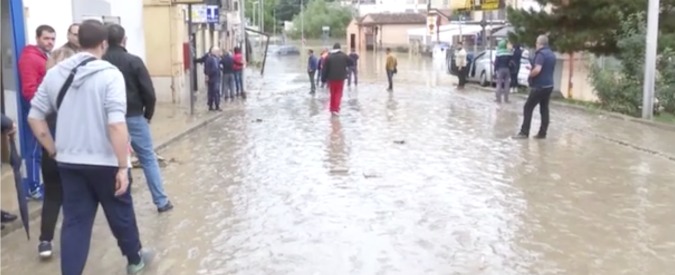 Alluvione del Sannio, tangenti sui lavori di ricostruzione: arrestato sindaco e geometra del Beneventano