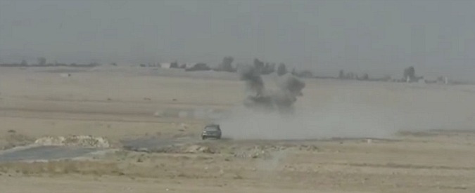 Copertina di Siria, l’autobomba si avvicina. Gli interminabili secondi dei guerriglieri che non riescono a colpirla