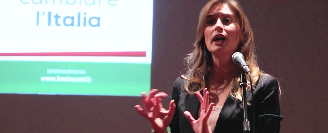 Copertina di Le “molestie” della Boschi: “In autobus, in coda alla cassa, chiedete alla signora cosa fa il 4 dicembre. E taaac…”