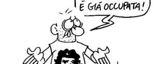 Copertina di Fidel Castro morto, la vignetta di Vauro: “E’ morto Fidel. Mi dispiace ma la t-shirt è già occupata”