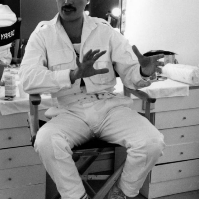 Freddie Mercury, il 24 novembre moriva il frontman dei Queen: rockstar, uomo, monumento alla libertà