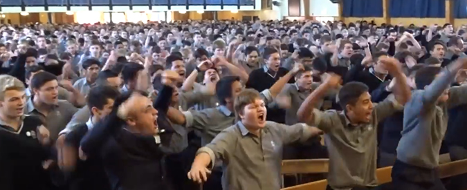 Copertina di Haka per il prof, il toccante addio degli studenti in una scuola della Nuova Zelanda