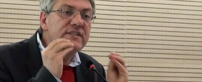 Copertina di Landini, Marx e la ‘concorrenza’ di Bergoglio: “Proletari di tutto il mondo unitevi? Oggi che significa?”