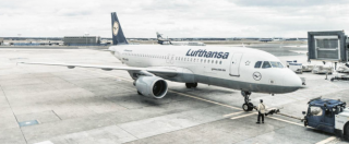 Copertina di Lufthansa, sciopero dei piloti per avere l’aumento salariale: 1800 voli a terra