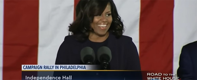 Usa 2016, Michelle Obama emozionata al suo discorso di commiato: “Stiamo per scrivere la storia”