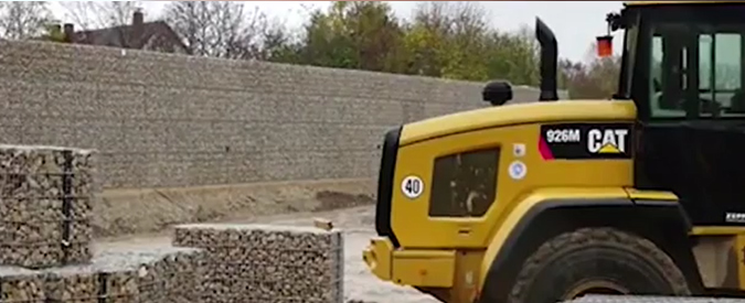 Copertina di Ancora un muro in Germania. A Monaco di Baviera eretta una barriera anti migranti