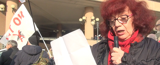 Copertina di NoTav, si presenta al presidio anche se agli arresti domiciliari: fermata l’attivista